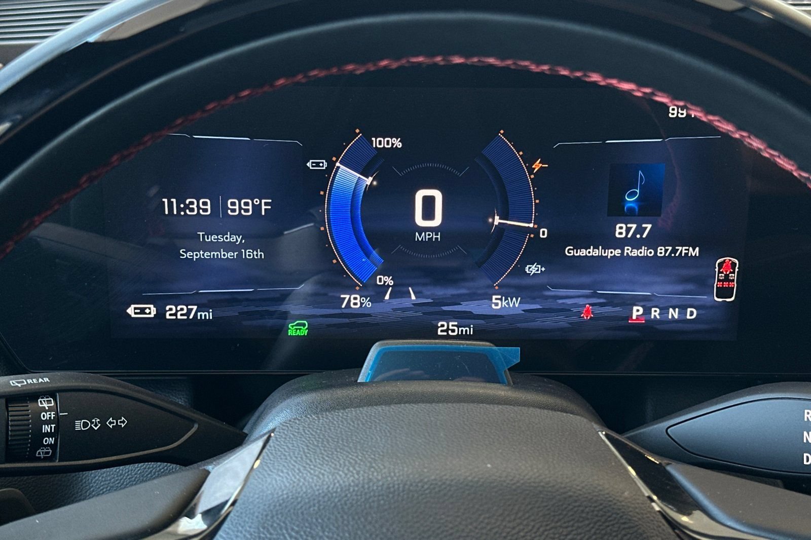 New 2025 Chevrolet Equinox EV RS w/ Active Safety Package 3 AWD/4WD image 24