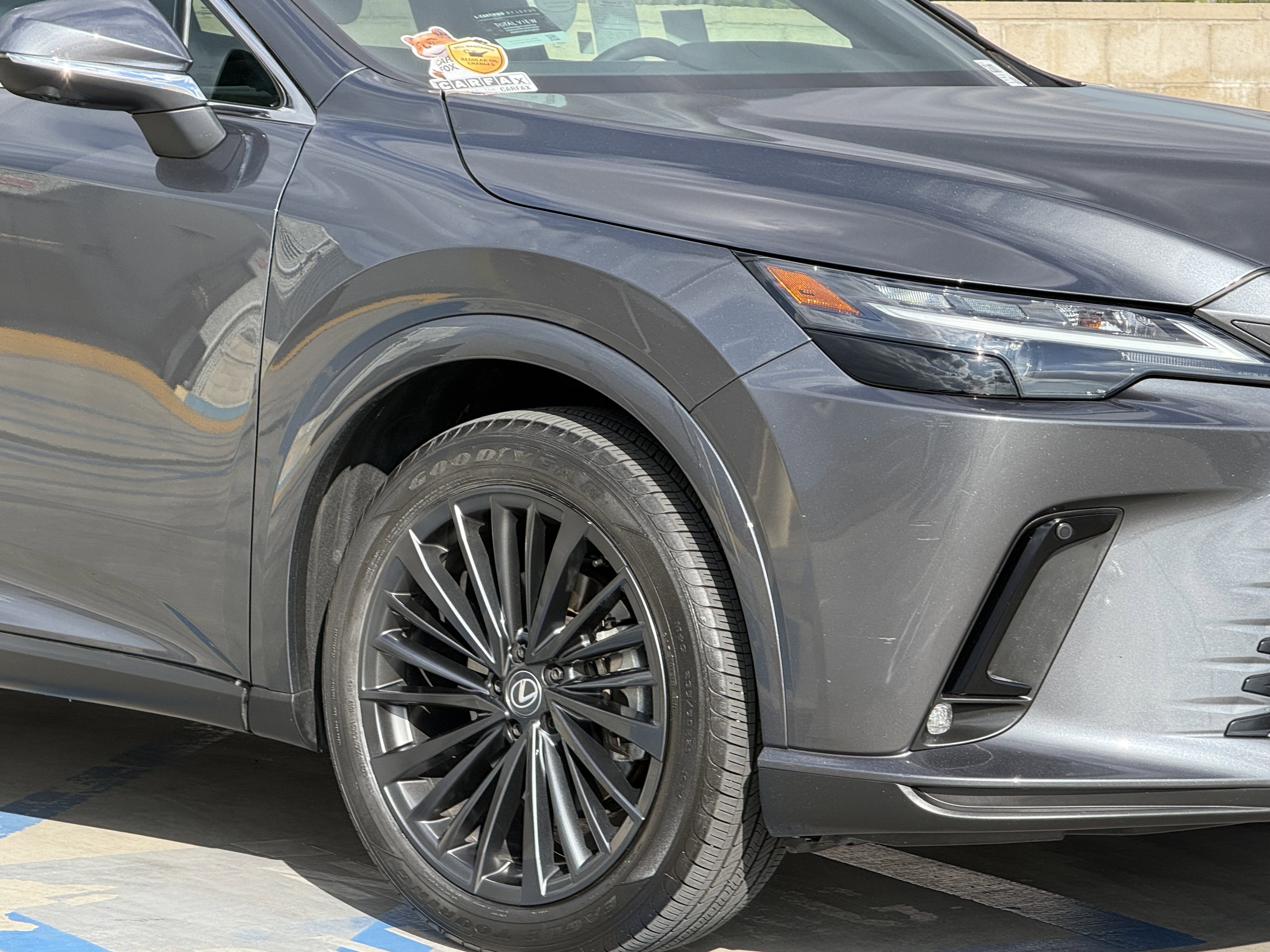 Certified 2025 Lexus RX 350h w/ Convenience Package image 4