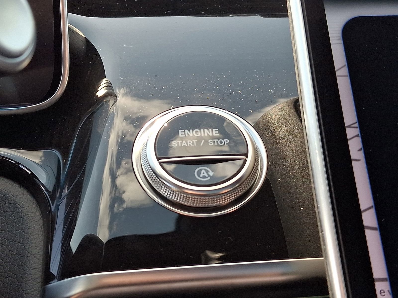 New 2026 Mercedes-Benz S 580 4MATIC Sedan image 16