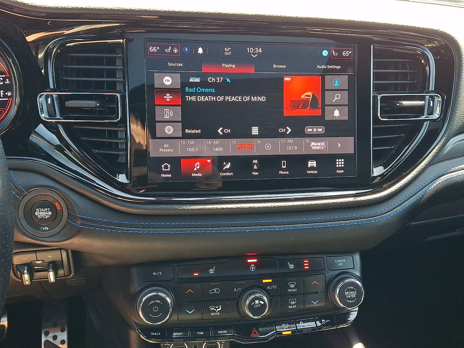Used 2022 Dodge Durango R/T w/ Tow 'N Go Package AWD/4WD image 18