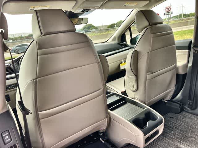 Certified 2026 Honda Odyssey Touring image 13