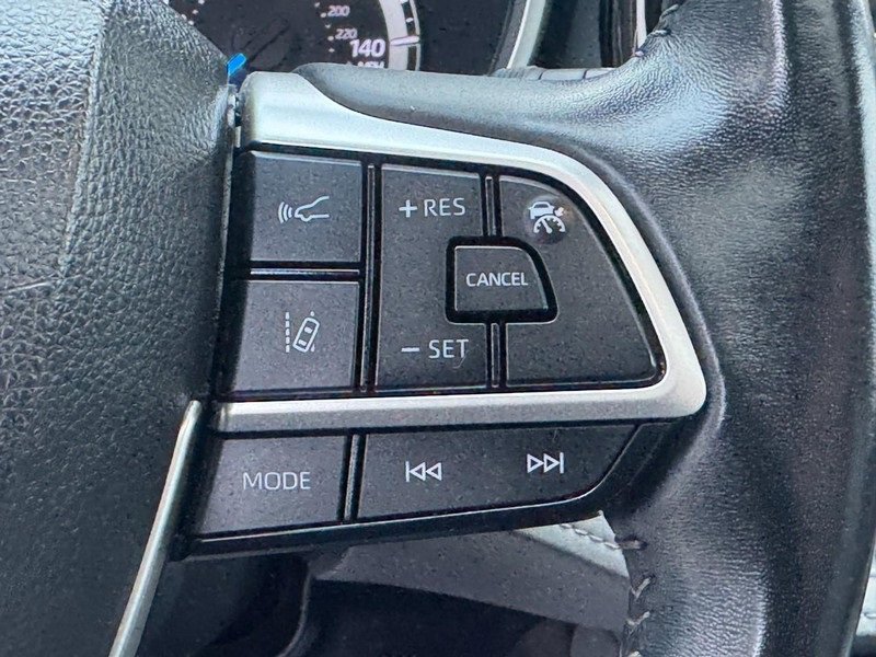 Used 2023 Toyota Highlander XLE image 19