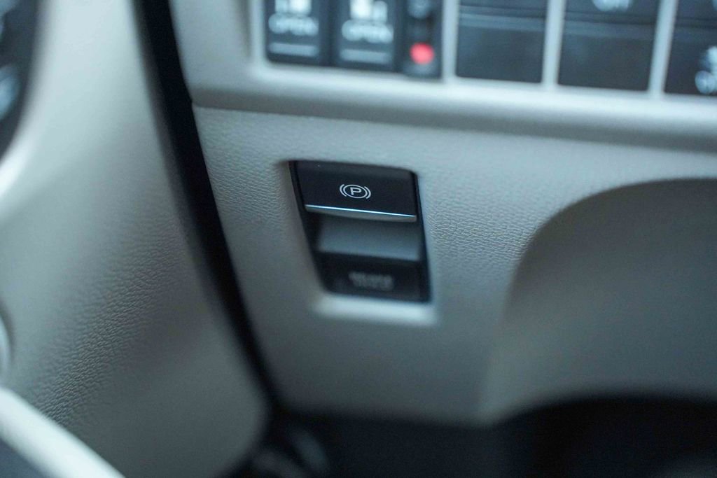 Used 2019 Honda Odyssey EX-L image 31
