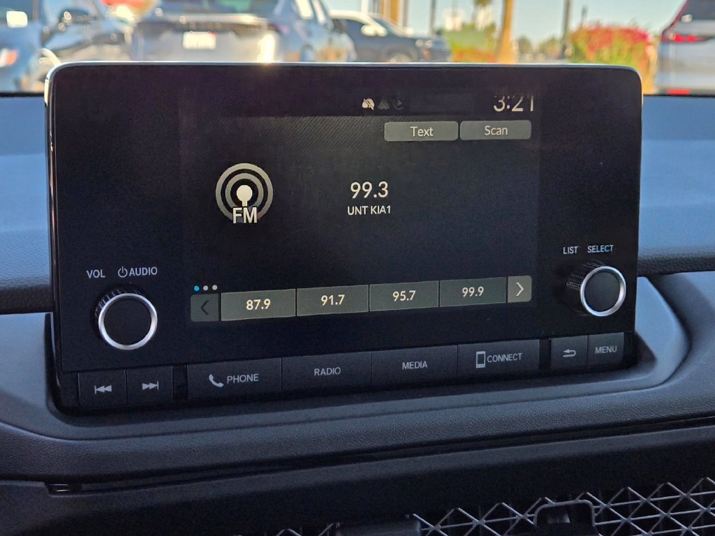 Used 2025 Honda Accord LX image 20