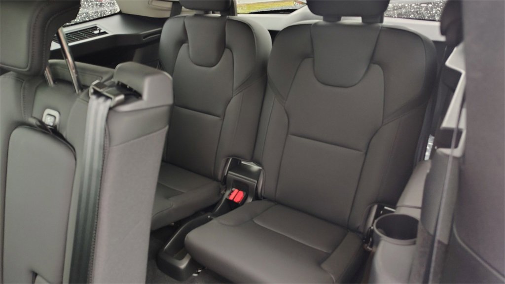 New 2026 Volvo XC90 B6 Plus image 30