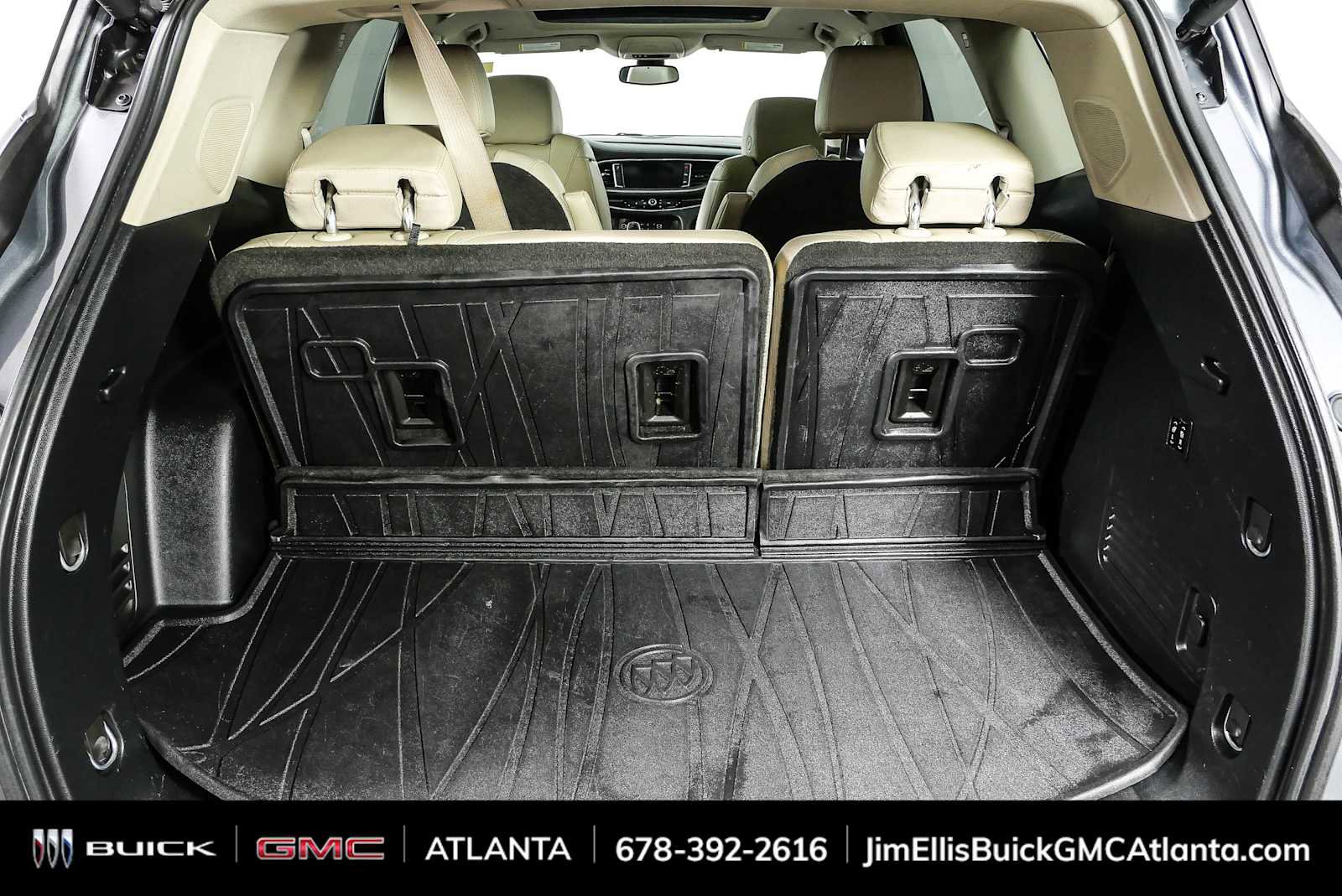 Used 2020 Buick Enclave Premium w/ Sun and Sites Package FWD image 32