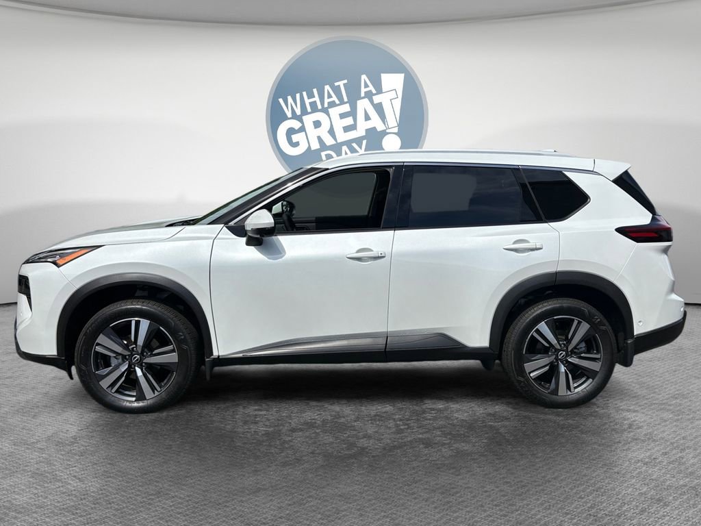 Used 2025 Nissan Rogue SL FWD image 7