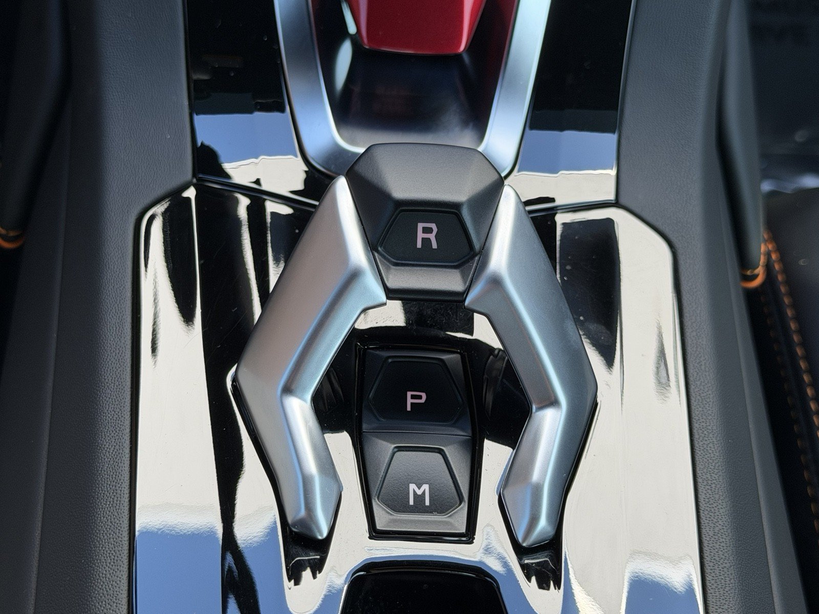 Used 2022 Lamborghini Huracan EVO RWD image 18