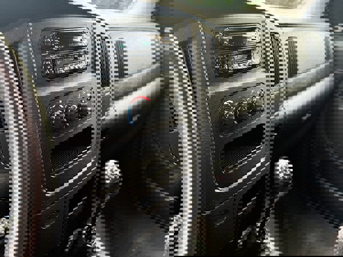 Used 2003 Dodge Ram 3500 Truck SLT image 14