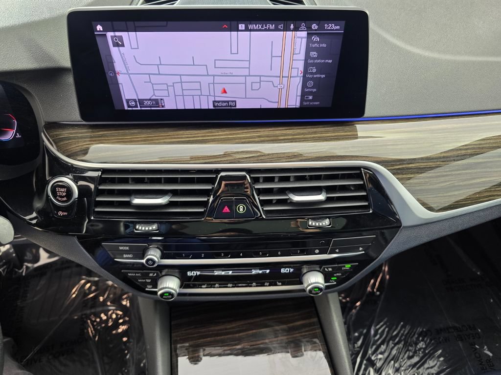 Used 2020 BMW 530i xDrive w/ Premium Package AWD/4WD image 23
