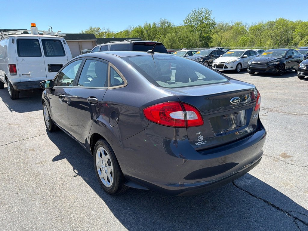 Used 2012 Ford Fiesta SE FWD image 8