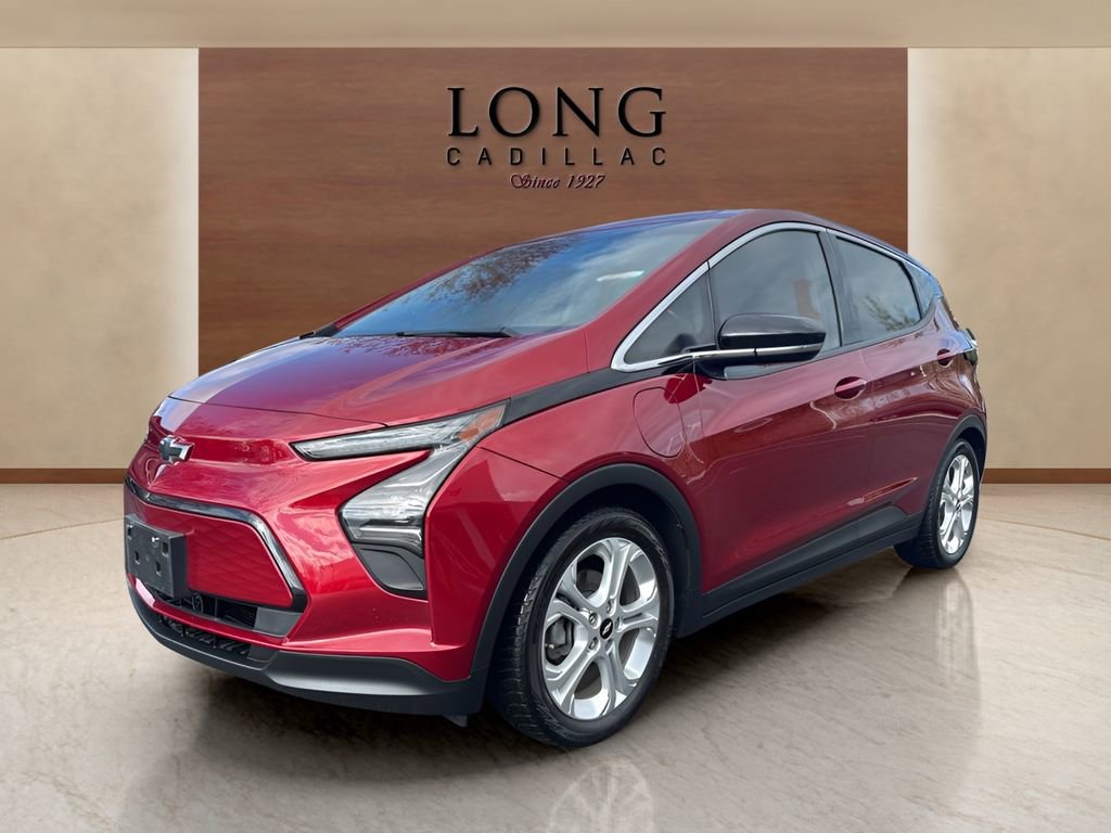 Used 2022 Chevrolet Bolt LT FWD image 1