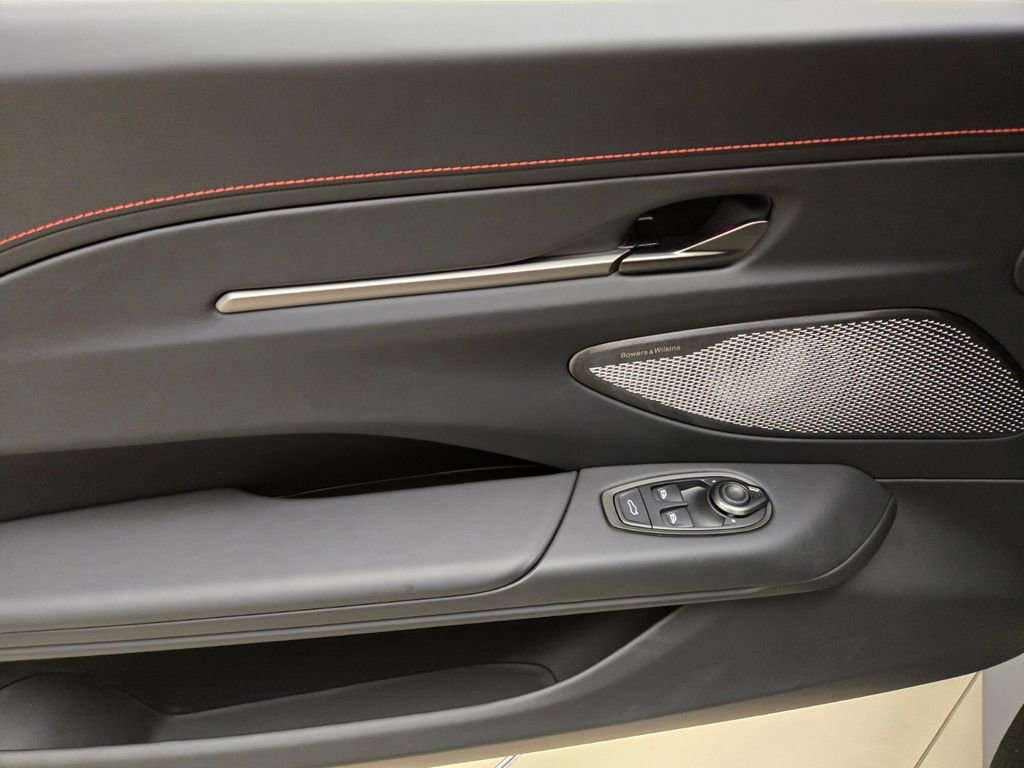 New 2026 Aston Martin V8 Vantage Coupe RWD image 28