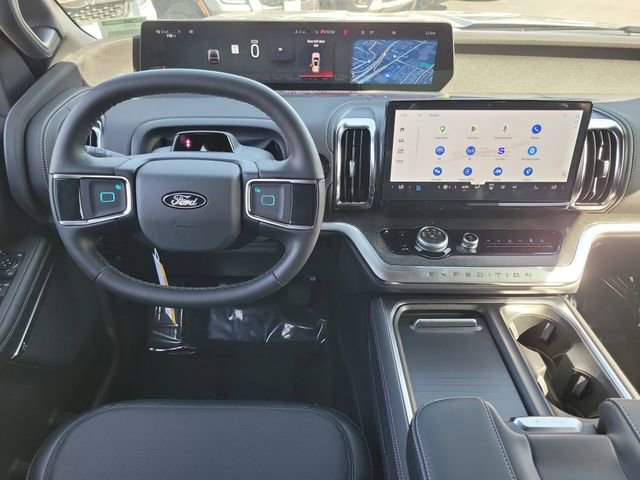 New 2026 Ford Expedition Platinum w/ Stealth Appearance Package AWD/4WD image 4