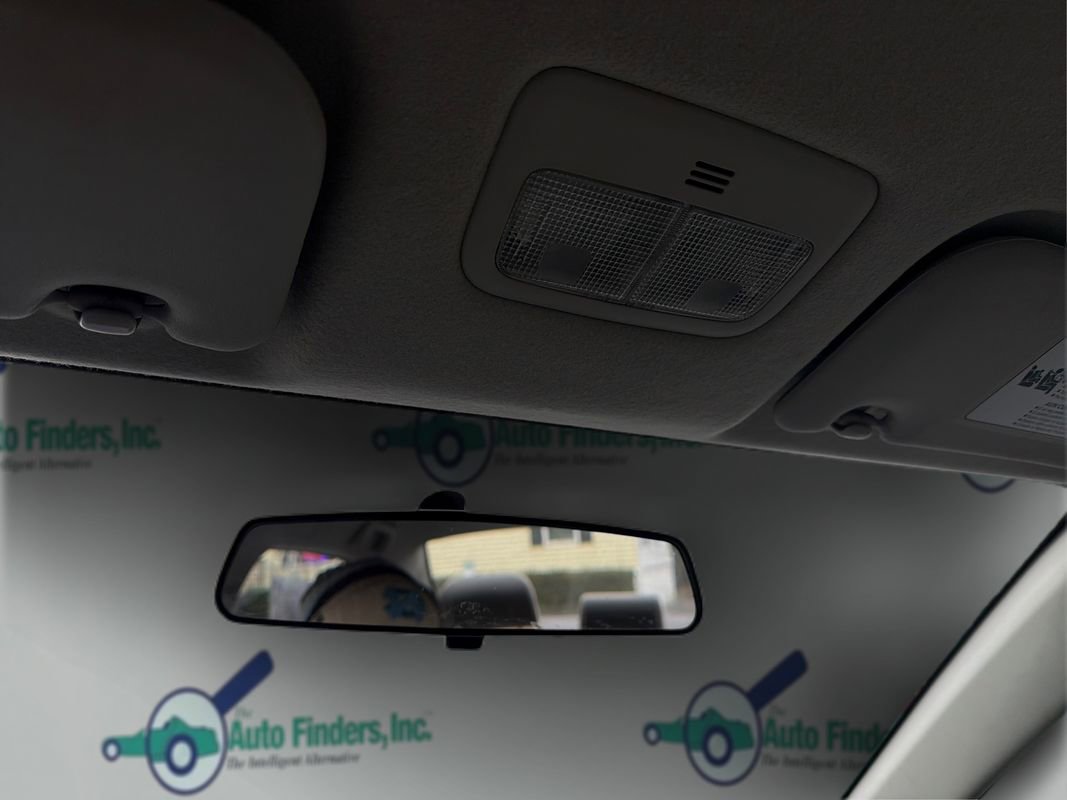 Used 2012 Toyota Corolla LE image 17