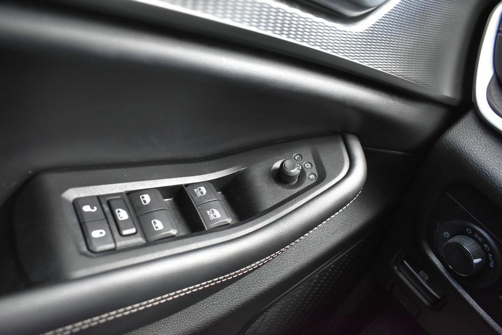 Used 2024 Jeep Grand Cherokee Altitude image 26