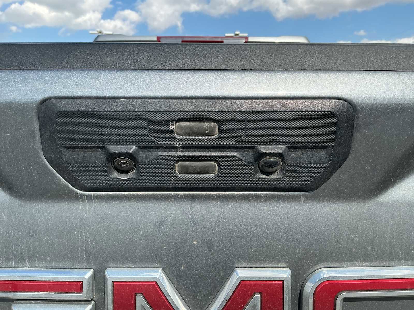 Used 2020 GMC Sierra 1500 SLT w/ SLT Premium Plus Package AWD/4WD image 32