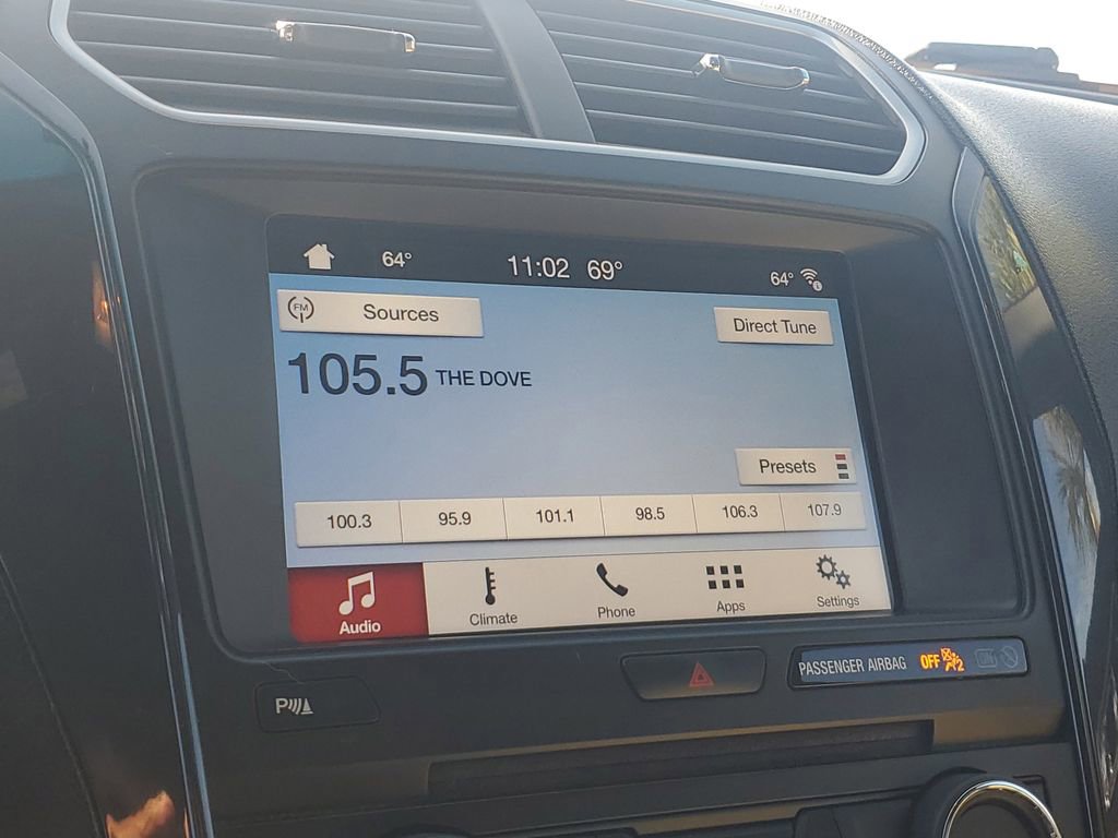 Used 2017 Ford Explorer XLT w/ Equipment Group 202A image 21