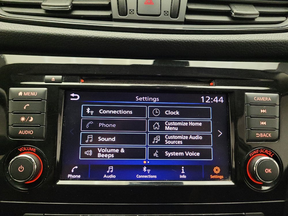 Used 2020 Nissan Rogue SV AWD/4WD image 25