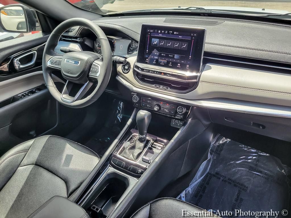 Certified 2024 Jeep Compass Limited AWD/4WD image 24
