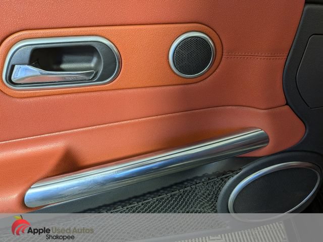 Used 2006 Chrysler Crossfire Limited RWD image 12