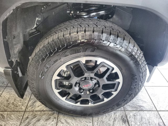 Used 2026 Toyota Tacoma TRD Off-Road AWD/4WD image 10
