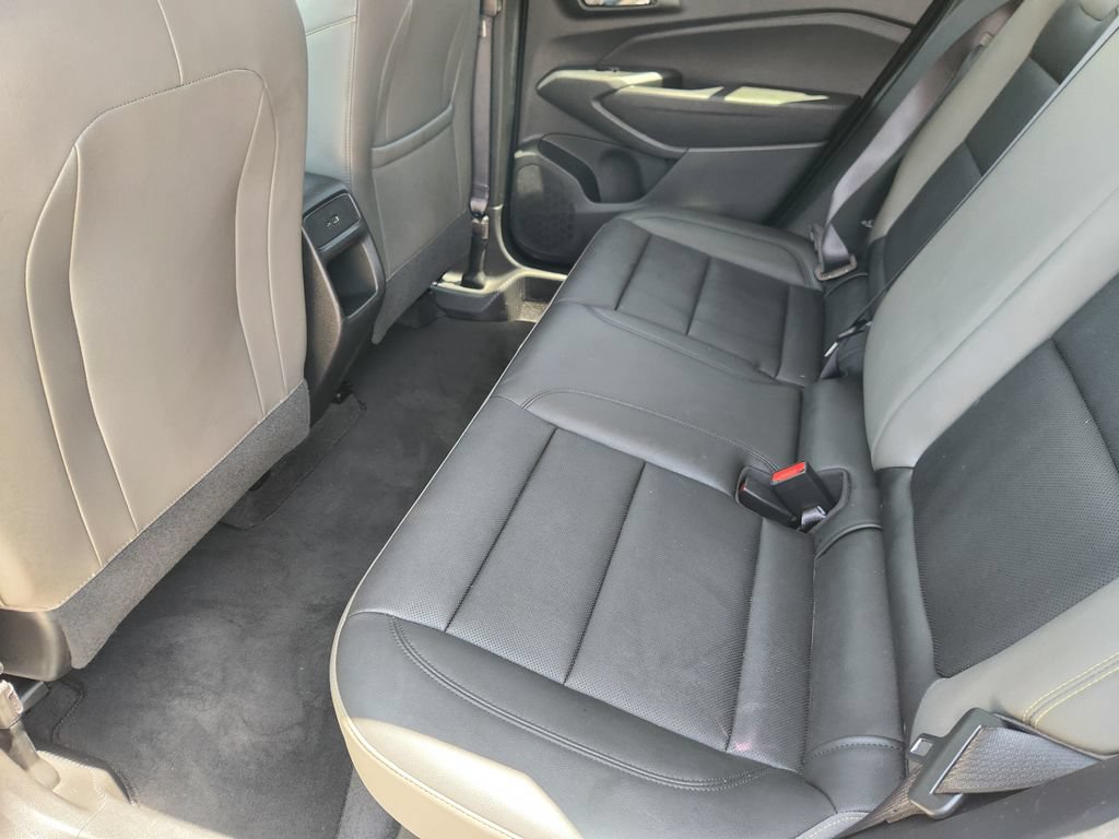 Used 2025 Chevrolet Trax ACTIV w/ Driver Confidence Package FWD image 28