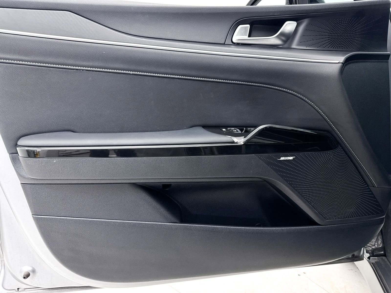 Used 2025 Kia K5 GT-Line w/ GT-Line Premium Package image 31