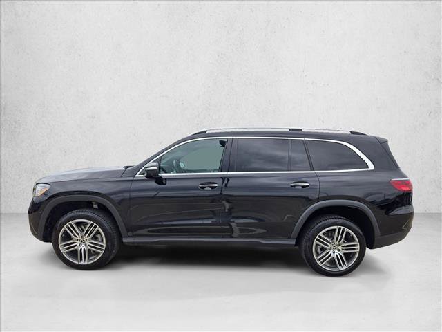 Used 2025 Mercedes-Benz GLS 450 4MATIC image 9