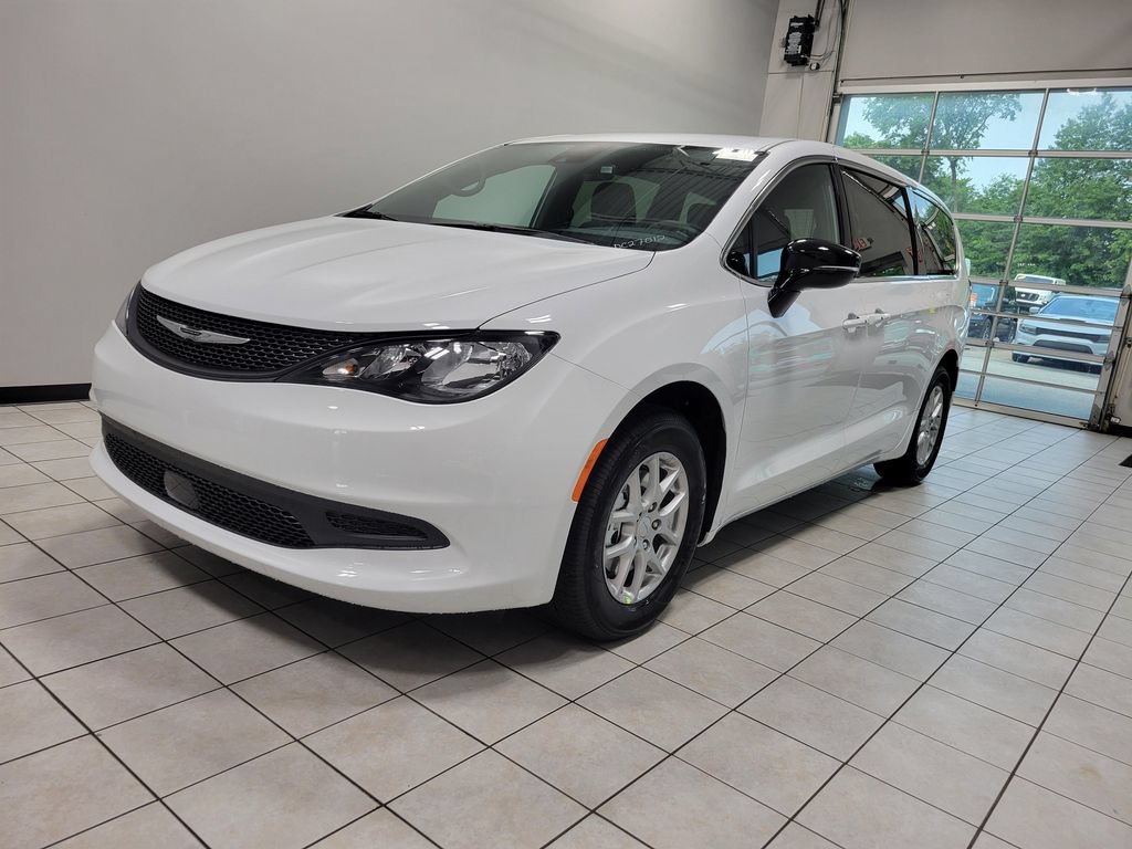 New 2027 Chrysler Pacifica LX FWD image 34