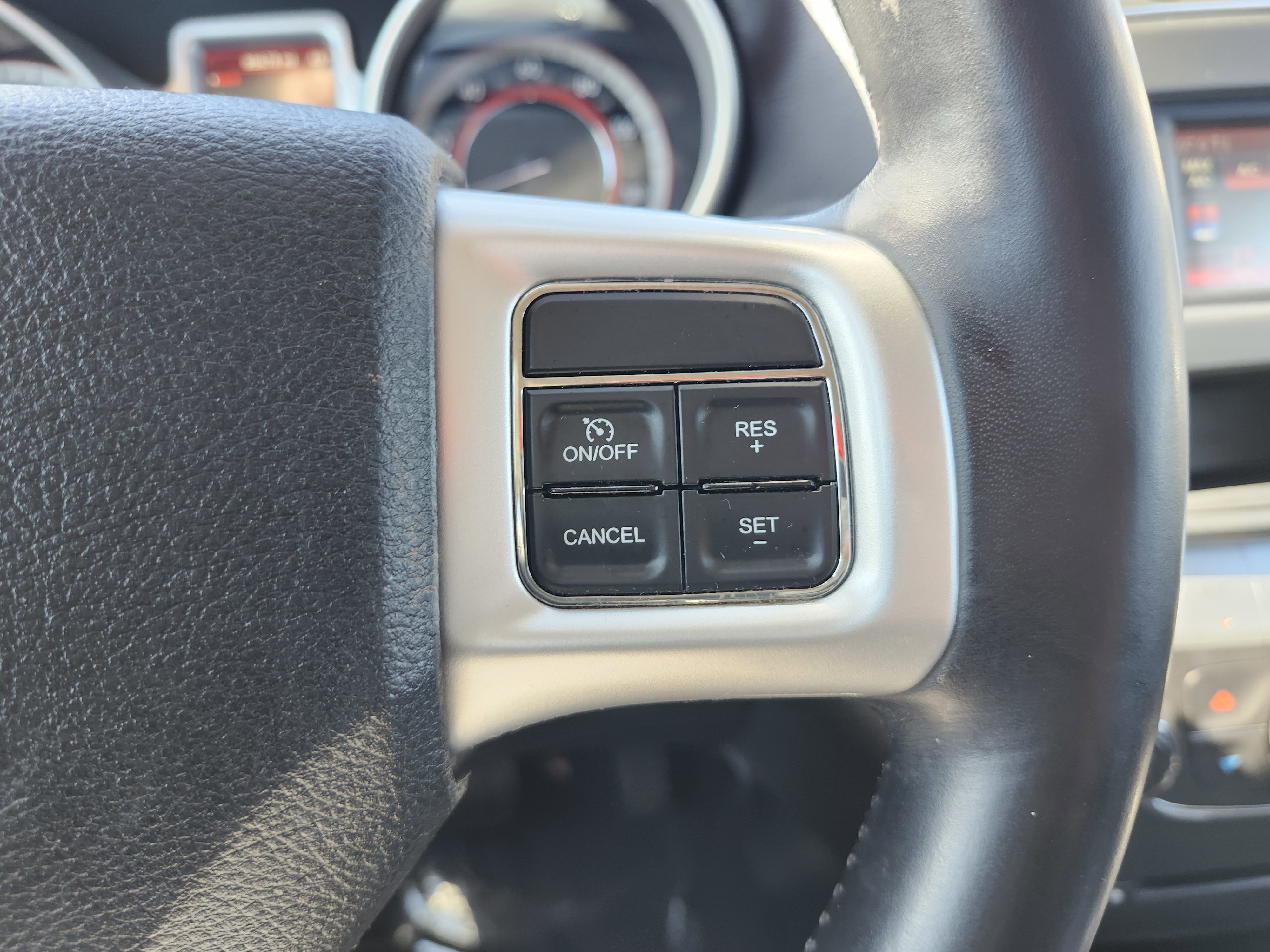 Used 2018 Dodge Journey SE w/ Connectivity Group image 32