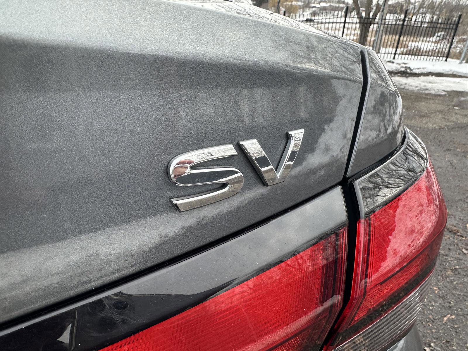 Used 2020 Nissan Versa SV image 4