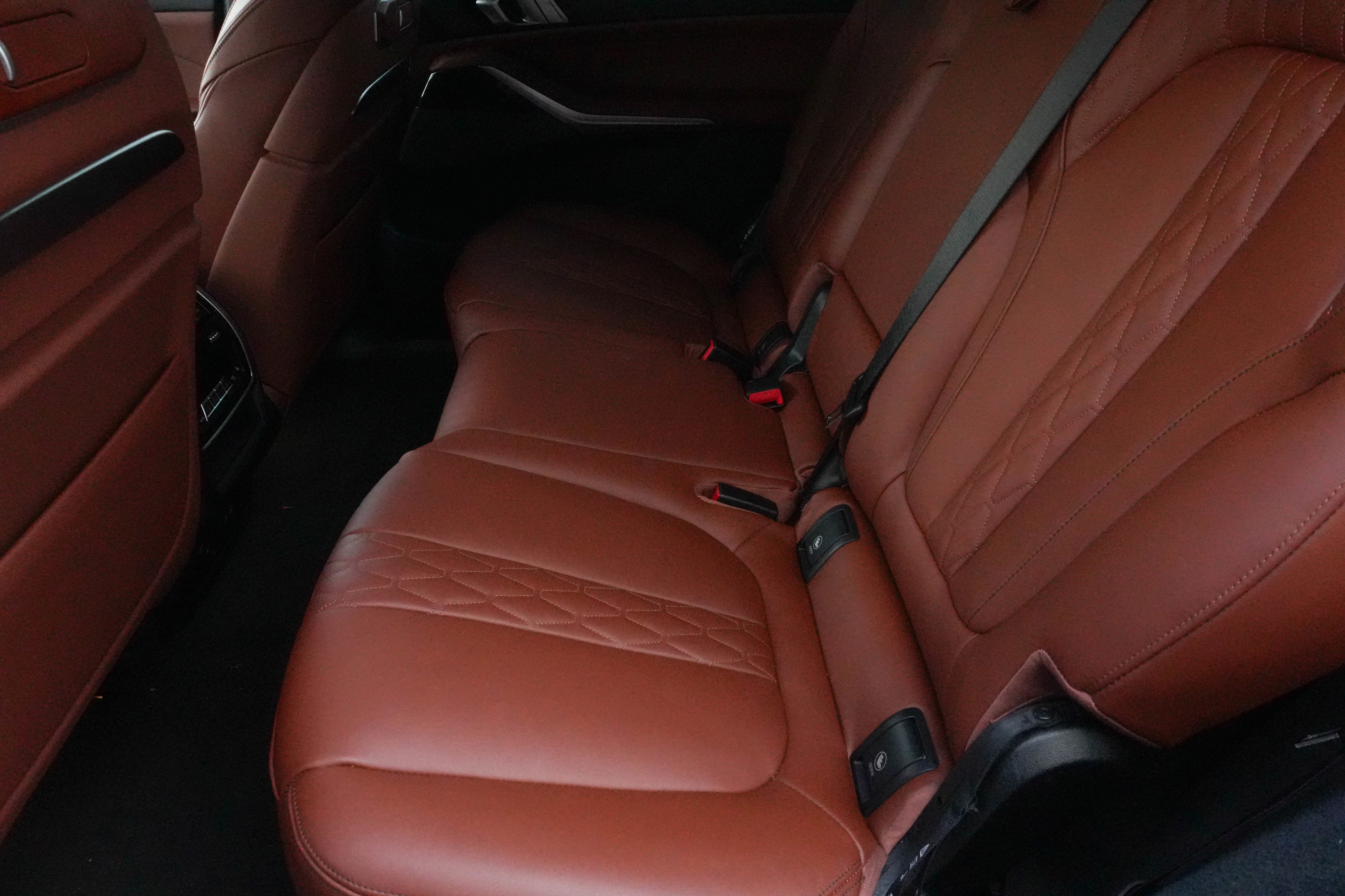 Certified 2026 BMW X7 M60i AWD/4WD image 35