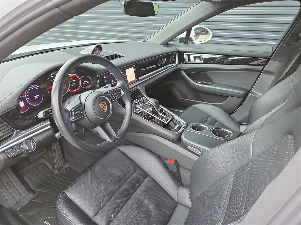 Used 2022 Porsche Panamera 4 image 4