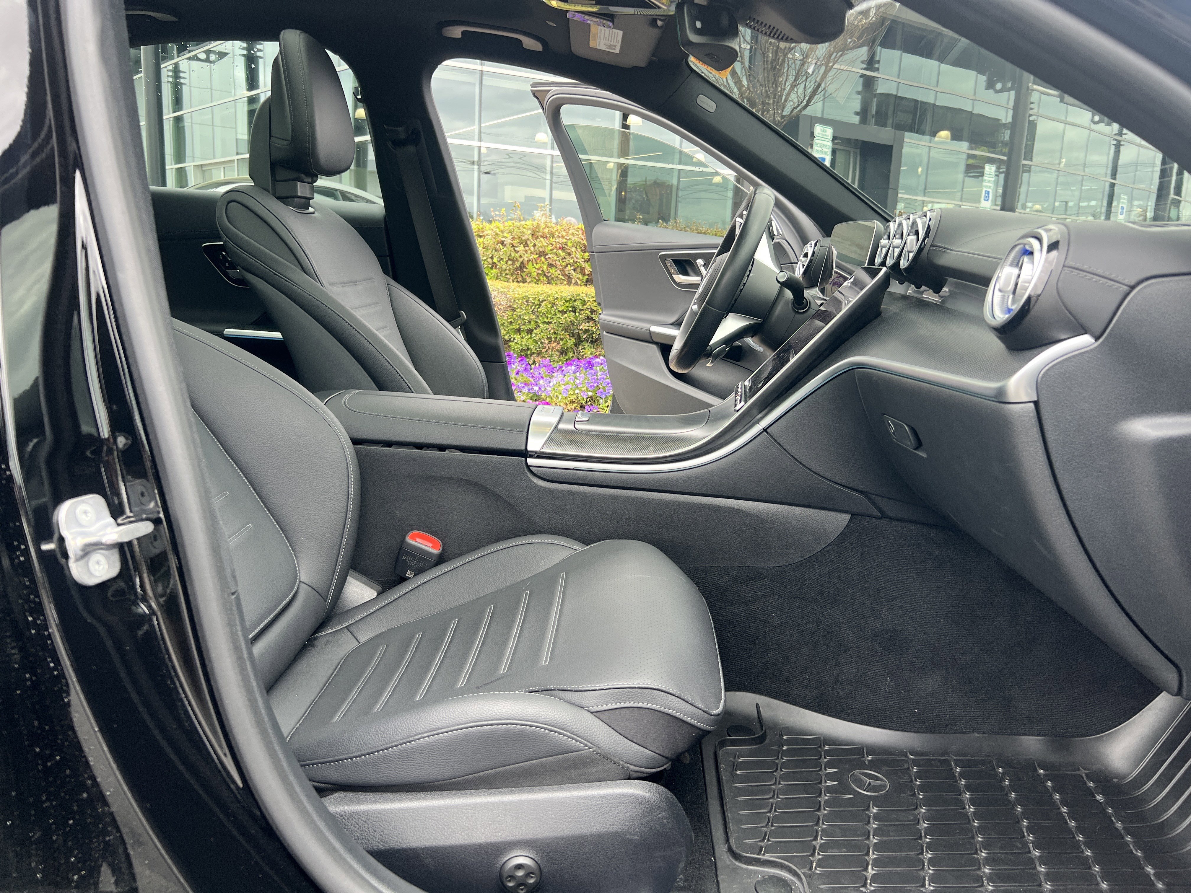 Certified 2024 Mercedes-Benz C 300 4MATIC Sedan image 35