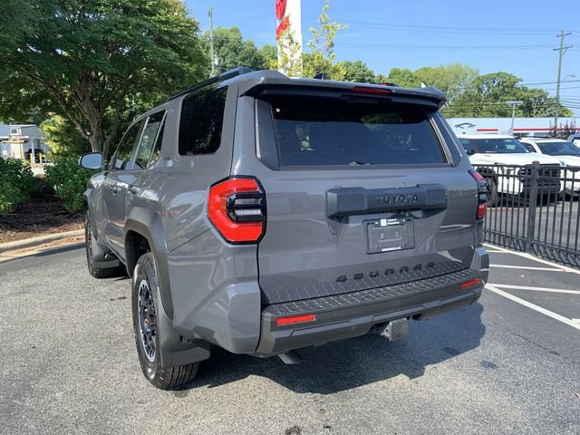 Used 2025 Toyota 4Runner SR5 AWD/4WD image 6