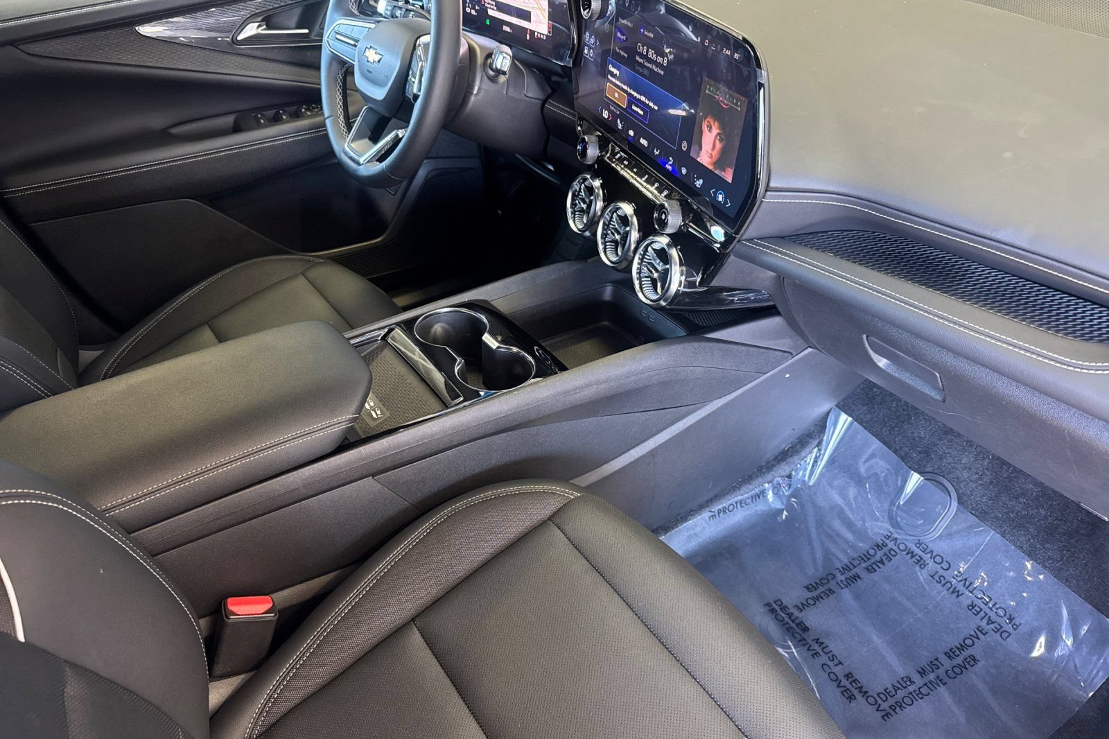 Used 2024 Chevrolet Blazer EV LT AWD/4WD image 19