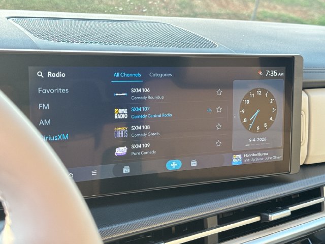 New 2027 Hyundai Santa Fe SEL FWD image 18