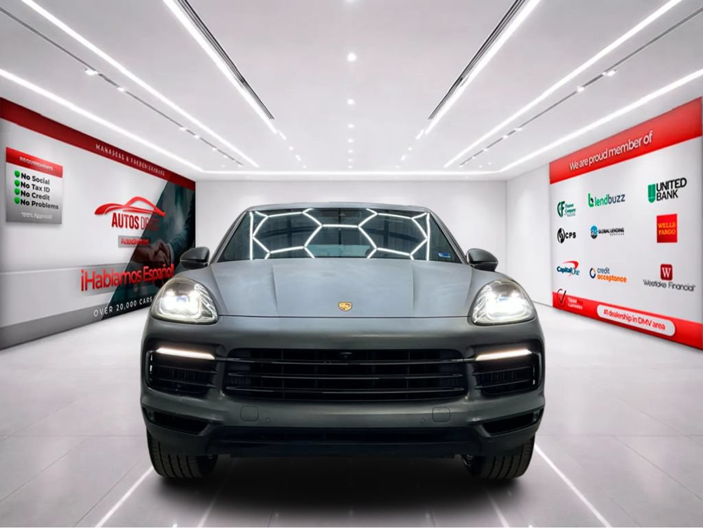 Used 2020 Porsche Cayenne AWD/4WD image 2