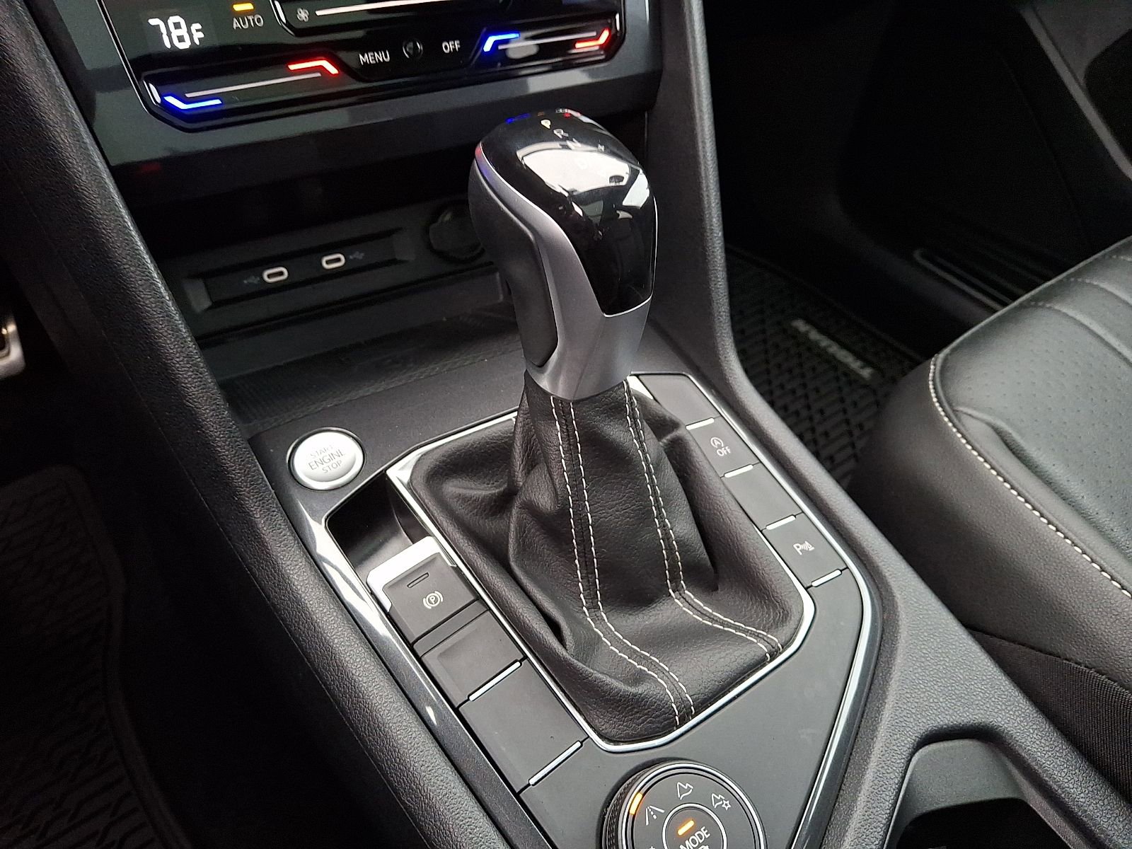 Used 2022 Volkswagen Tiguan SE R-Line image 16