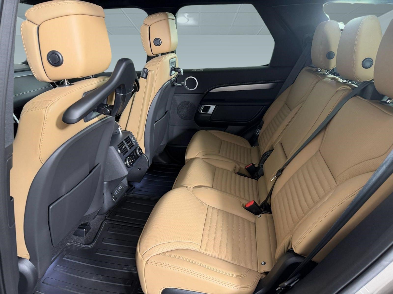New 2026 Land Rover Discovery Dynamic SE AWD/4WD image 20