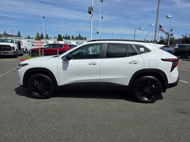 New 2026 Chevrolet Trax ACTIV FWD image 2