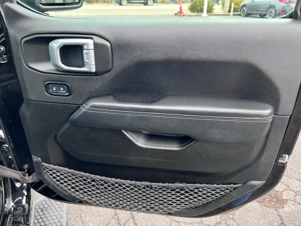 Used 2023 Jeep Wrangler Sahara w/ Cold Weather Group image 28