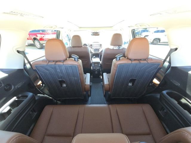 Used 2024 Subaru Ascent Touring w/ Popular Package #2 AWD/4WD image 15