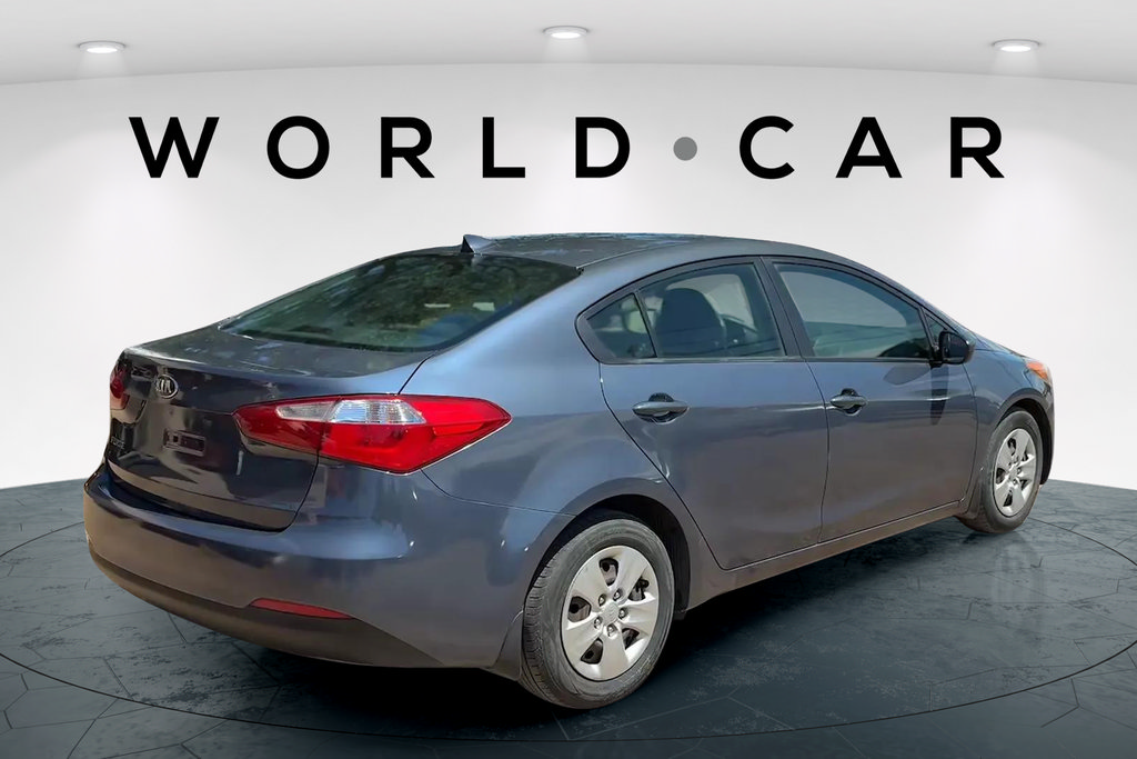 Used 2016 Kia Forte LX FWD image 4