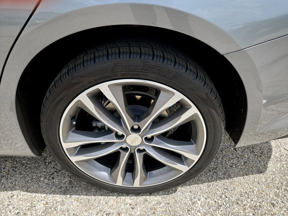Used 2024 Chevrolet Malibu LT FWD image 32