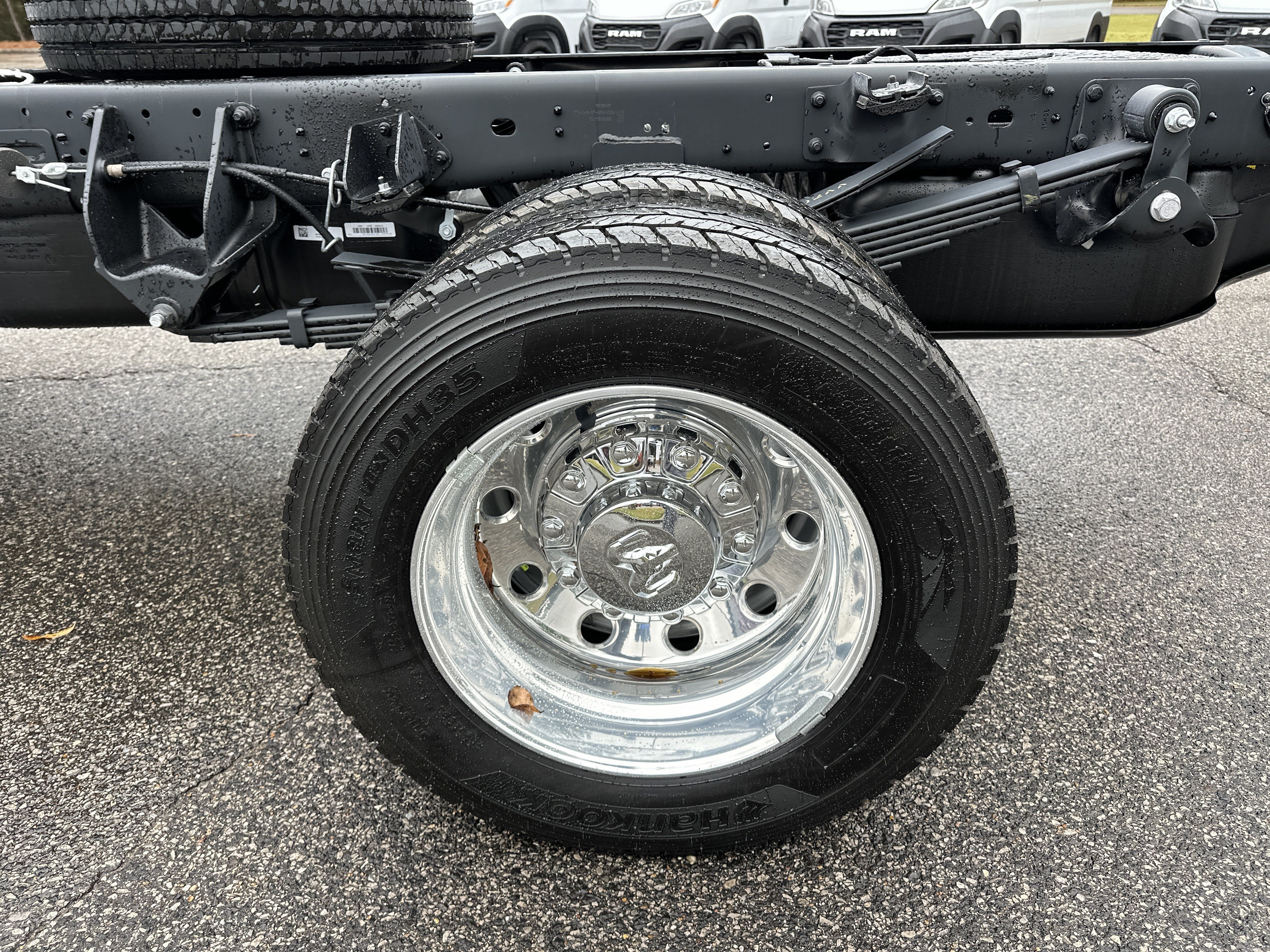 New 2026 RAM 5500 Tradesman w/ Chrome Appearance Group AWD/4WD image 18