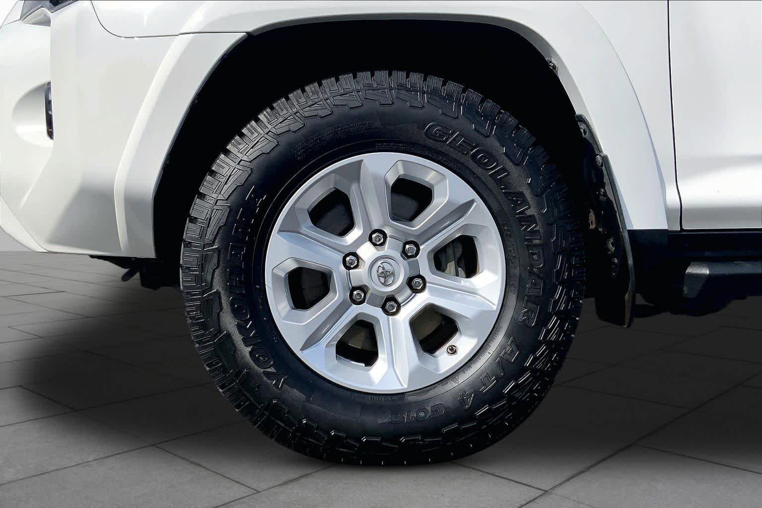 Certified 2018 Toyota 4Runner SR5 RWD image 9