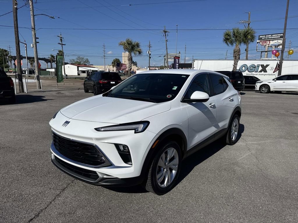 Used 2024 Buick Encore GX Preferred image 3