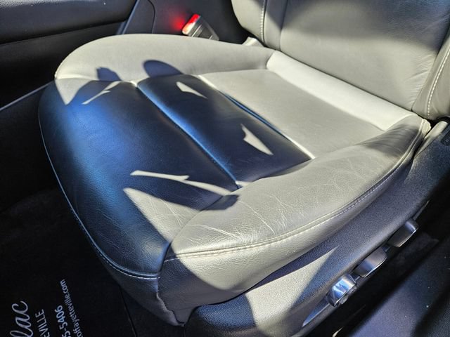 Used 2025 Cadillac XT4 Premium Luxury FWD image 8